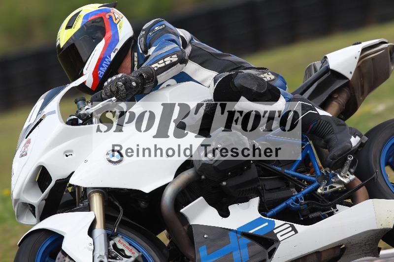 Archiv-2022/13 25.04.2022 Plüss Moto Sport ADR/Freies Fahren/20